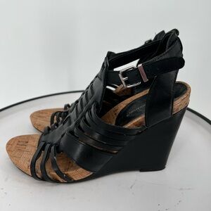 BCBGeneration BLAYNE BLACK LEATHER STRAPPY‎ WEDGE NWOT